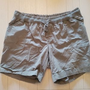 Old Navy | Drawstring Cuffed Shorts